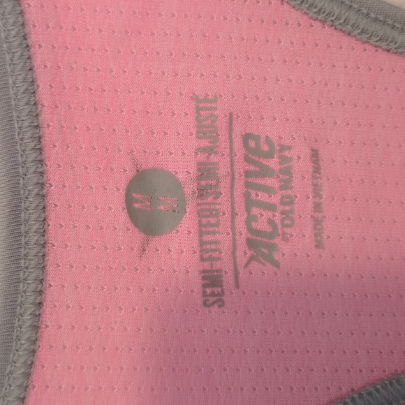 Women's Assorted Athletic Shirts - Lot Of 7 - Picture 8 of 15